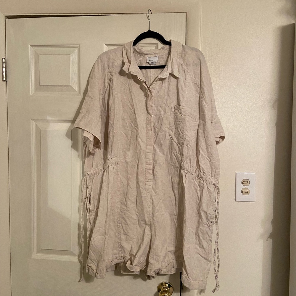 Cute neutral romper from ASOS!